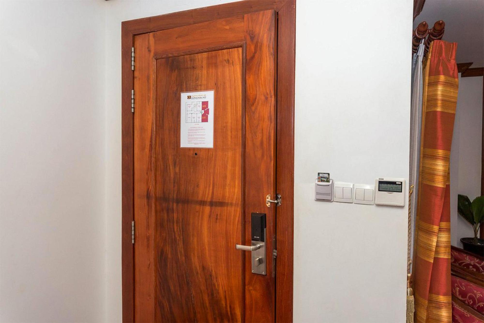 Cheathata Cta Hotel Siem Reap Buitenkant foto
