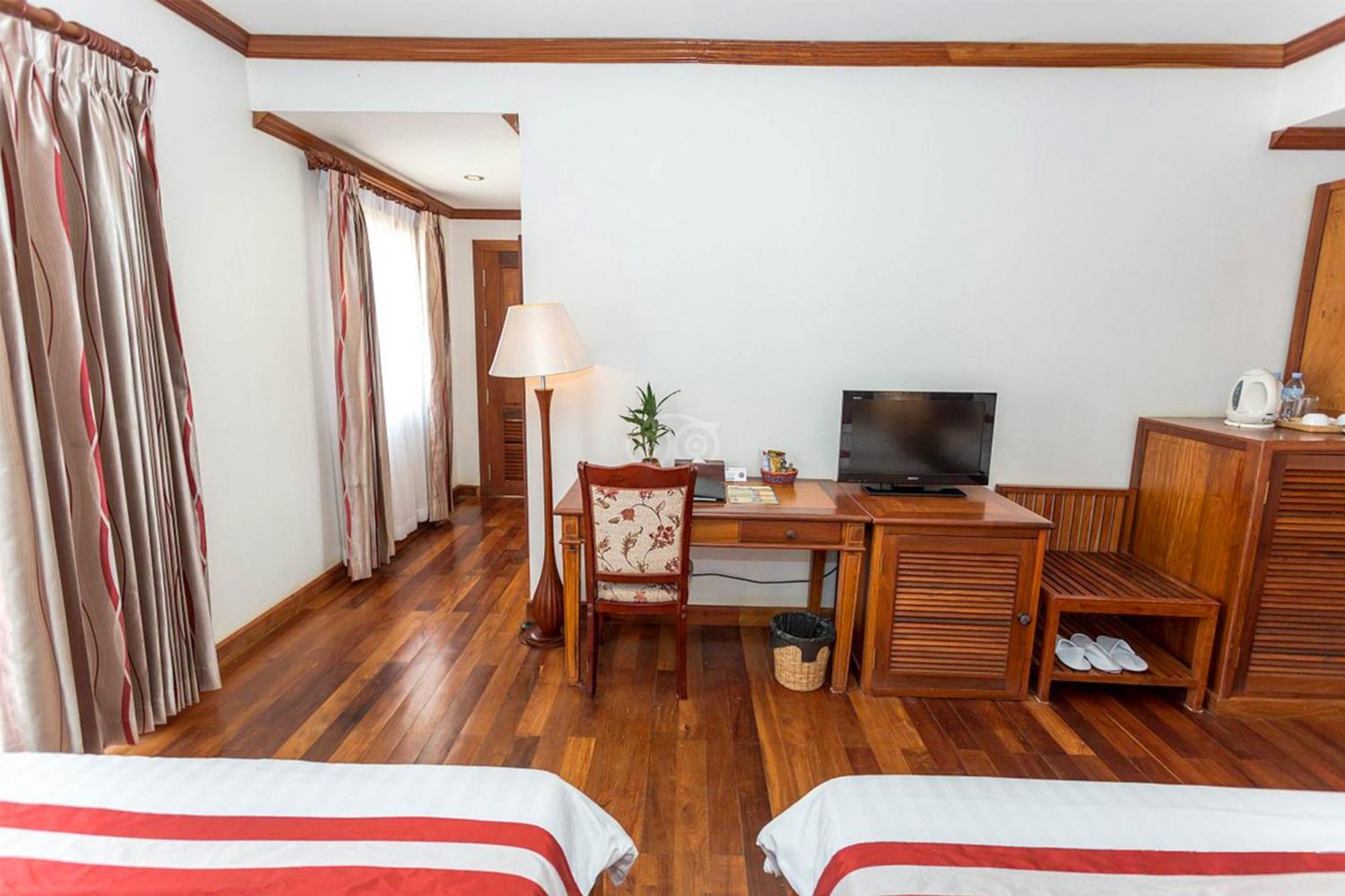 Cheathata Cta Hotel Siem Reap Buitenkant foto