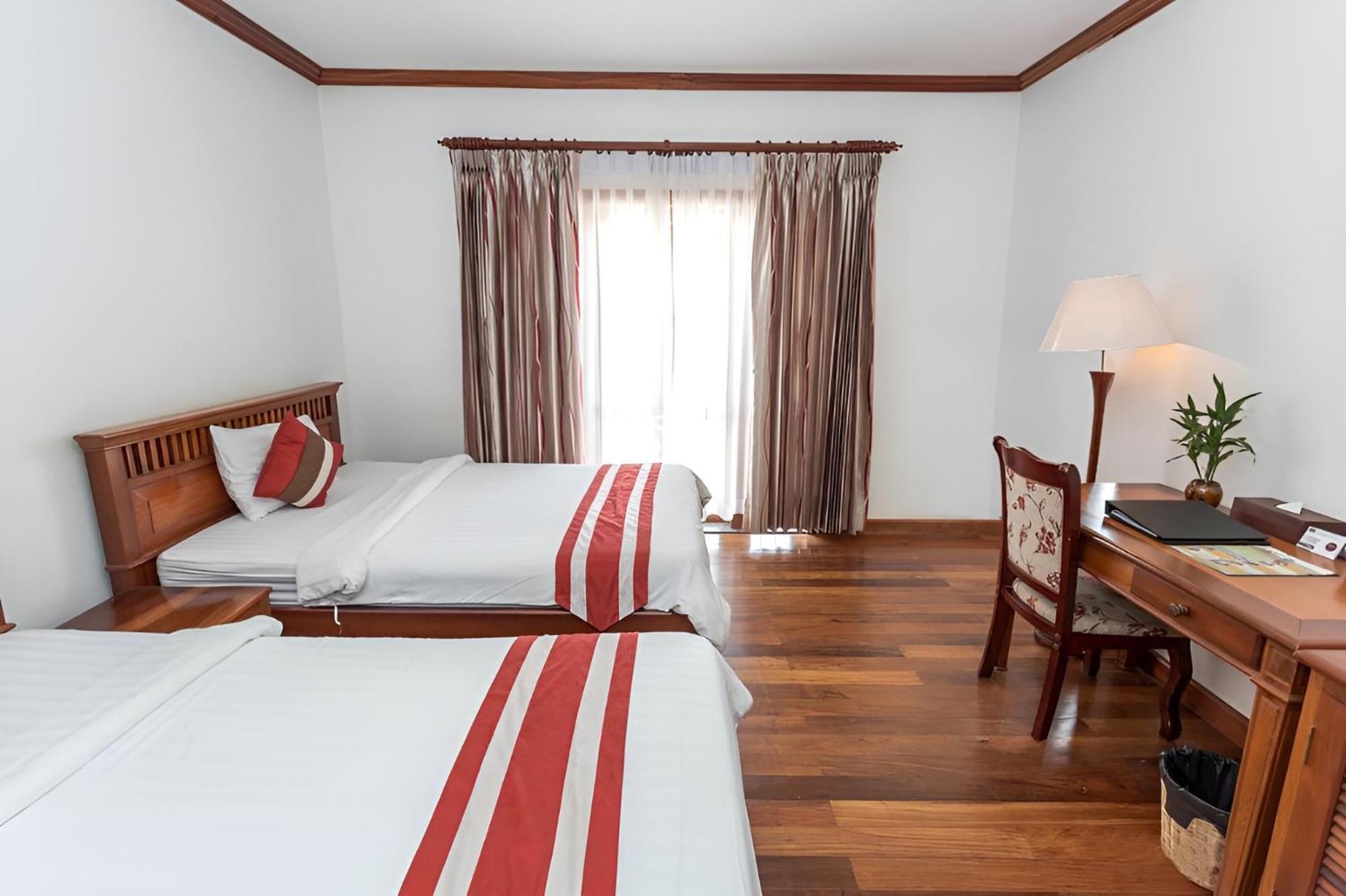 Cheathata Cta Hotel Siem Reap Buitenkant foto